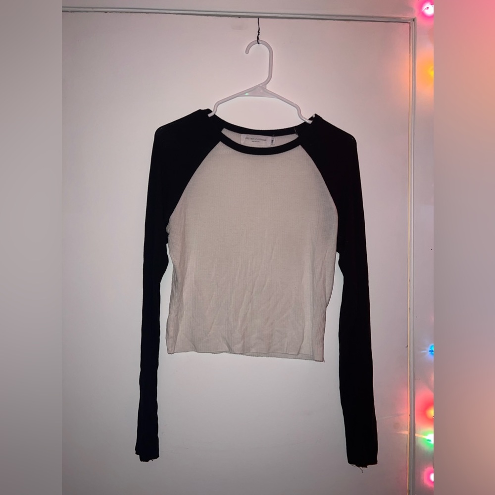 Long sleeve baseball shirt